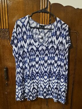 Cynthia Rowley Blue & White Ikat Short Sleeve Tee